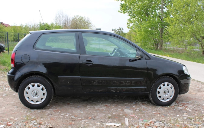 Volkswagen Polo cena 8990 przebieg: 174000, rok produkcji 2007 z Elbląg małe 379